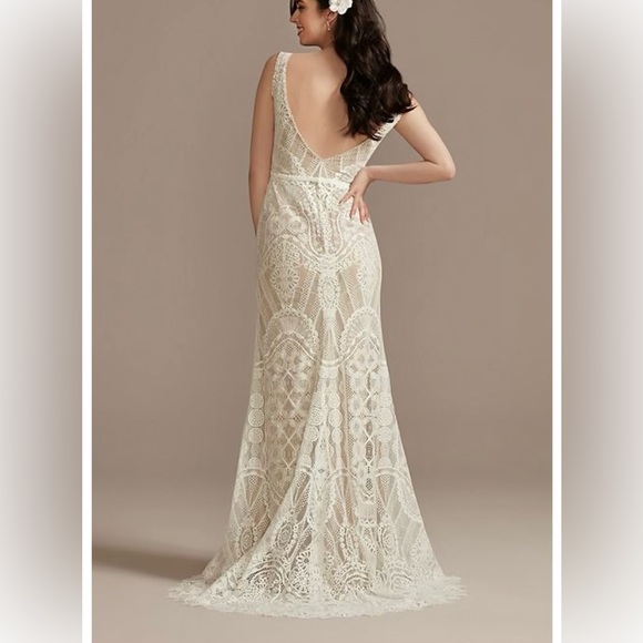 NWT Gorgeous Wedding Dress - Picture 2 of 6